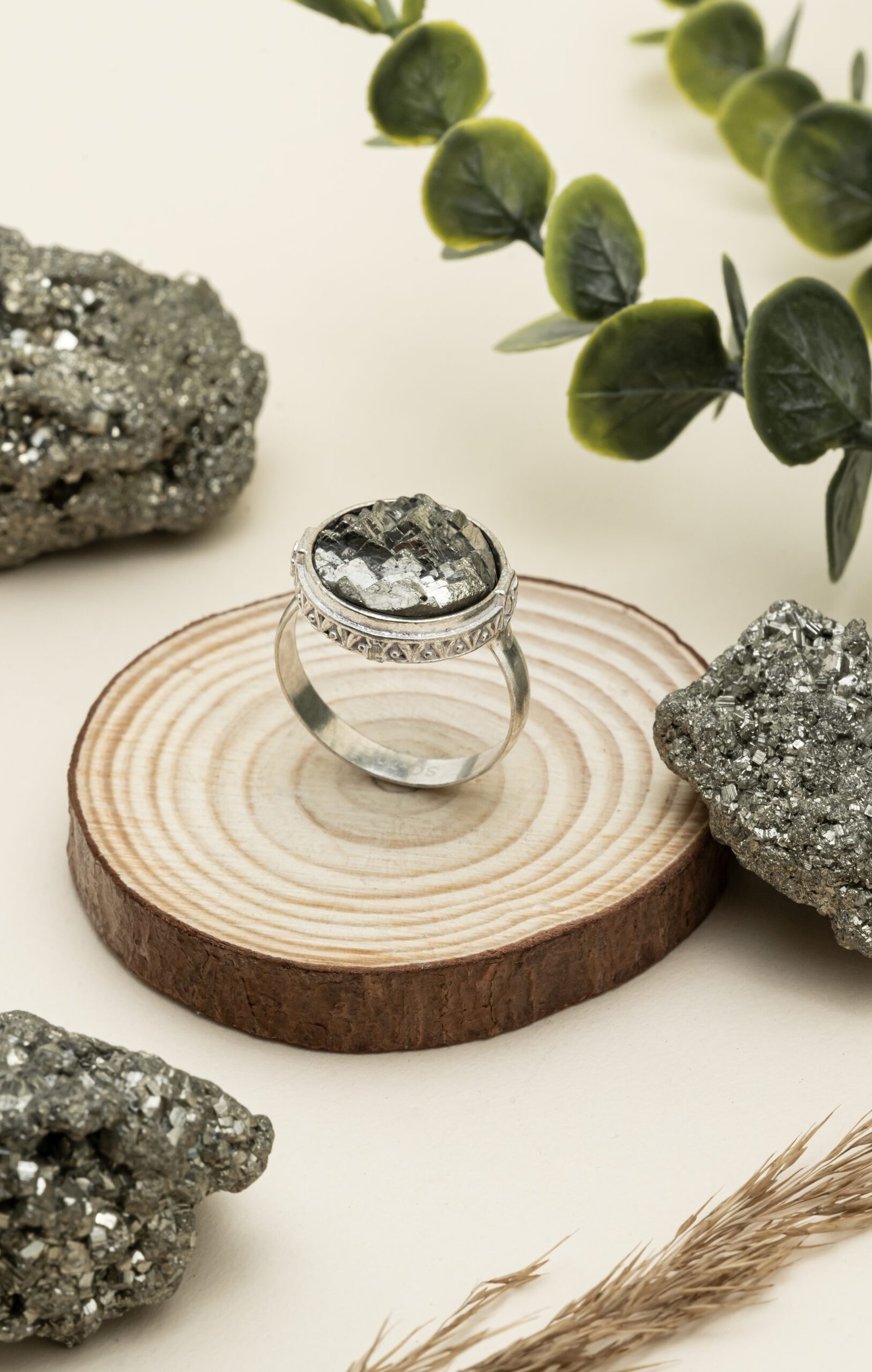 AGP05939 925 silver round pyrite ring